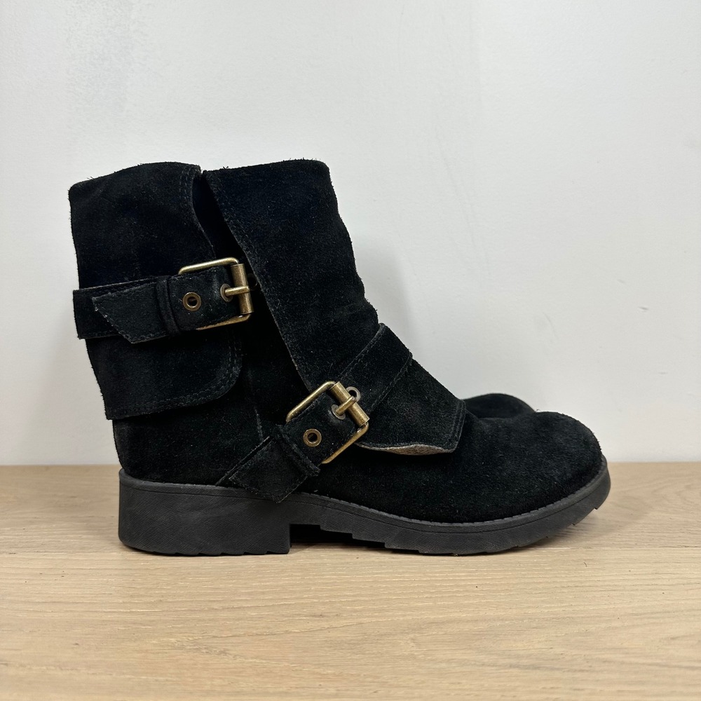 Nine West Boots Womens 9.5 Black Suede Ankle Biker Moto Buckle Lug Sole - Picture 4 of 11